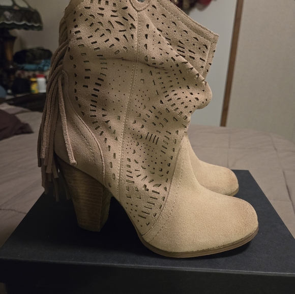 Fringe booties - Picture 10 of 11